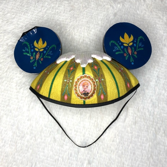 Disney World Parks Bundle Frozen Elsa Mickey Mouse Ears Pom Beanie Hat Tank Top - Picture 8 of 11